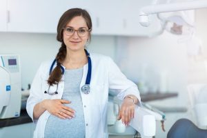 20 consejos para trabajadoras embarazadas del sector sanitario