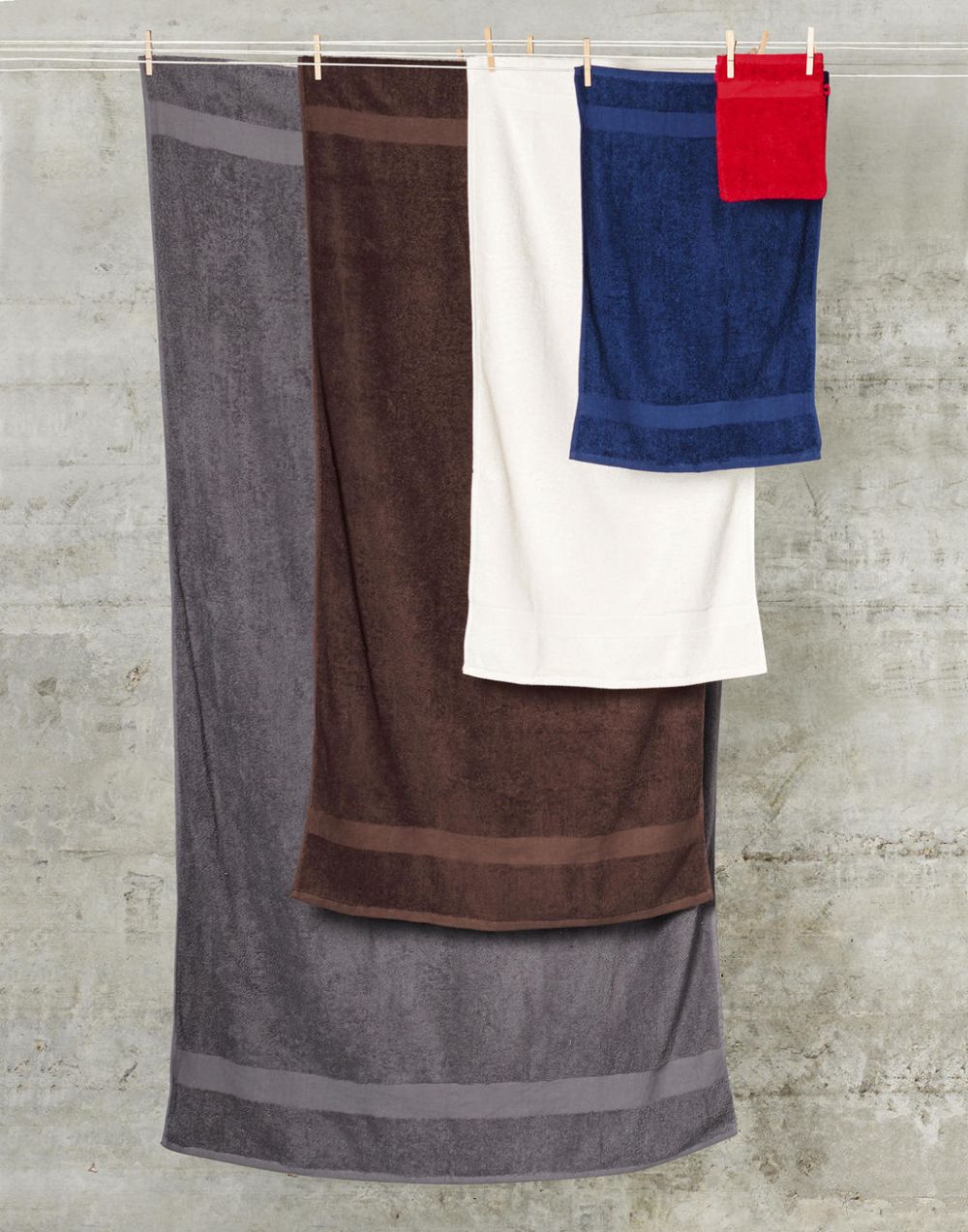 Toallas y albornoces towels by jassz de baño grande seine 100x180 cm para personalizar vista 1
