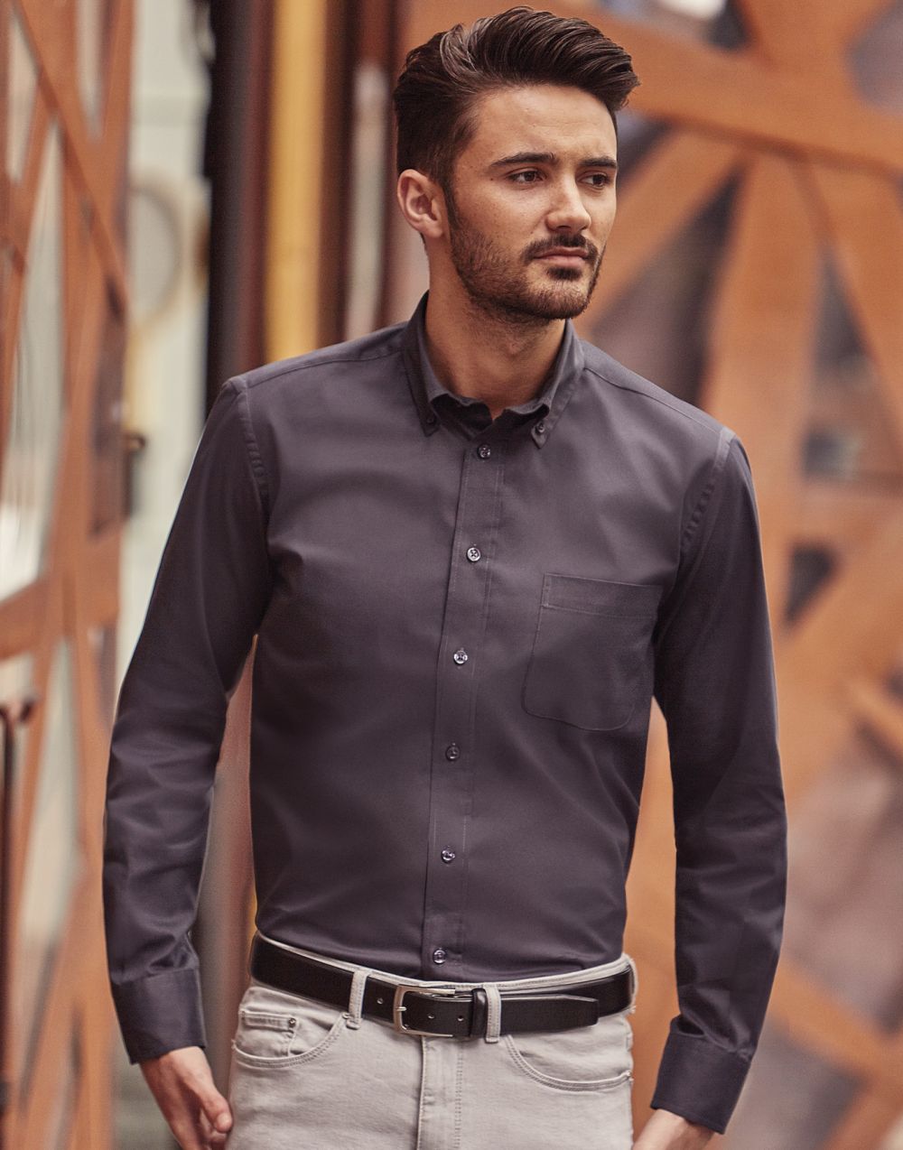 Camisas manga larga russell clásica sarga manga larga con logo vista 6