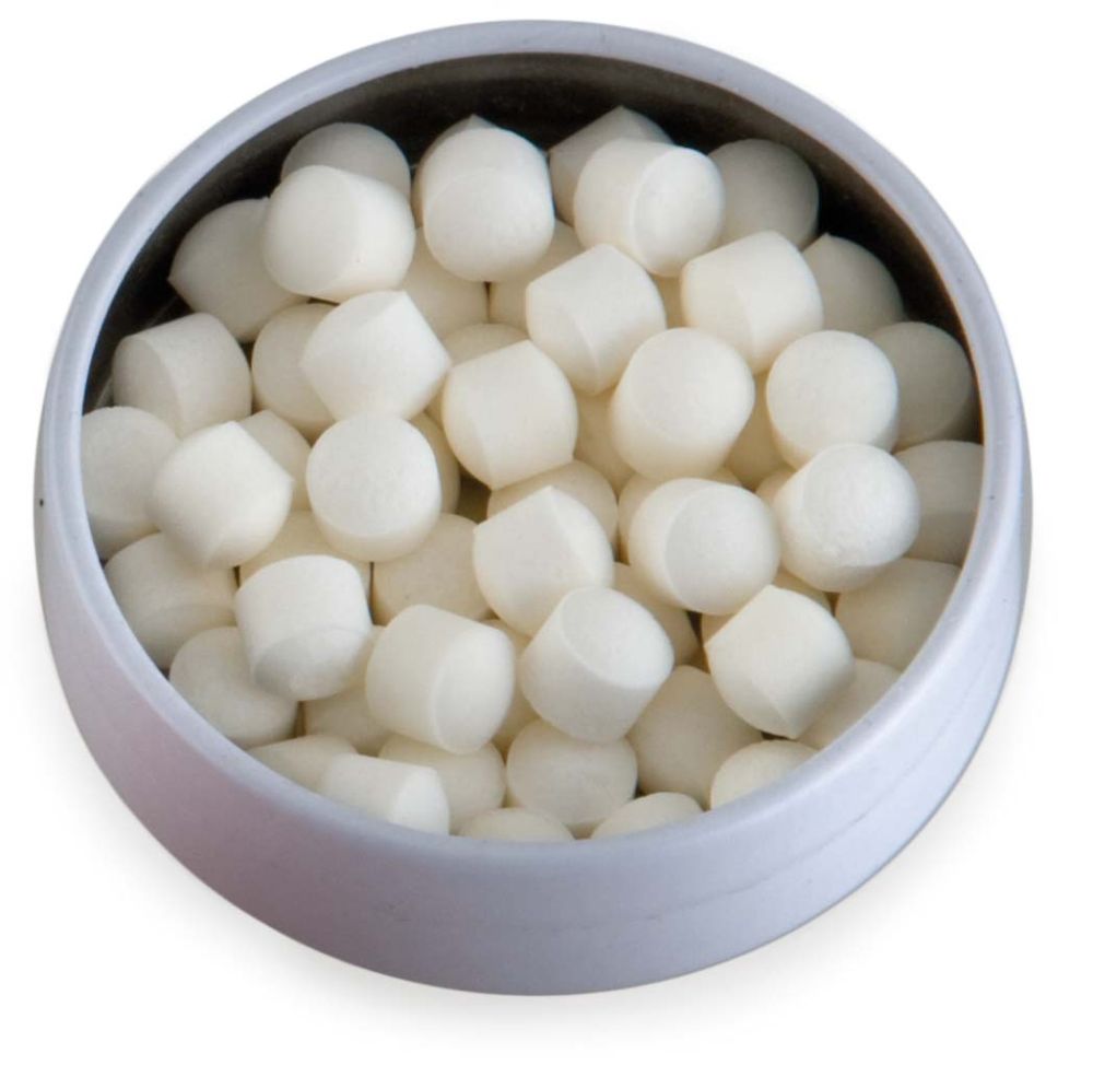 Lata blanca con logo caramelo 45 mm mints (mínimo 500 unidades)
