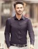 Camisas manga larga russell ajustada manga larga ultimate hombre con publicidad vista 5